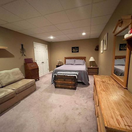 Green Gables Bed & Breakfast Odon Bagian luar foto