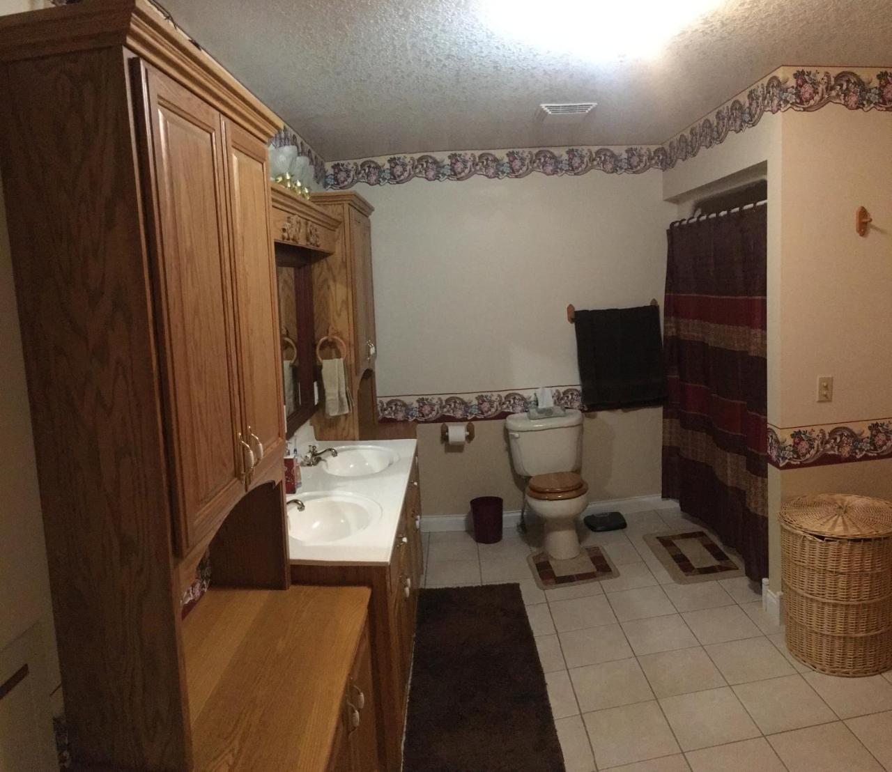 Green Gables Bed & Breakfast Odon Bagian luar foto